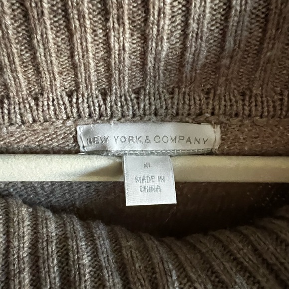 New York & Company Cowl Neck Sweater XL - Picture 3 of 3